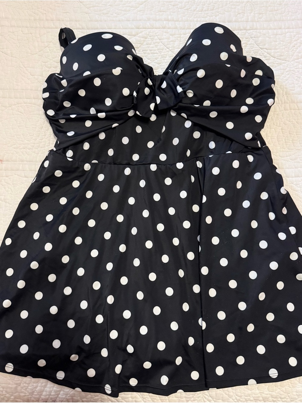 Torrid Black and white One-Piece Swimsuit Dress size 2F